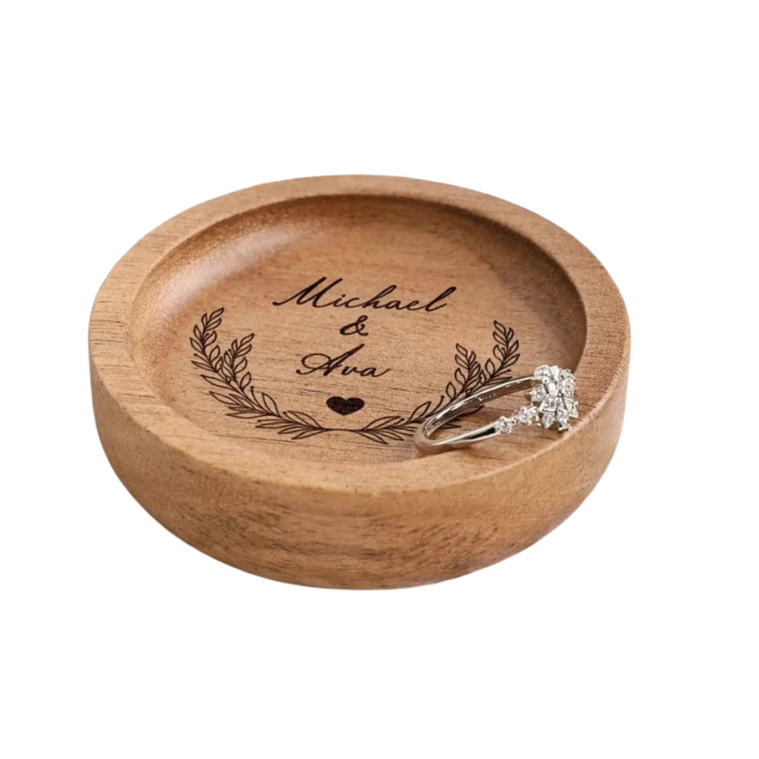 Personalised Wooden Engagement Ring Holder – Custom Ring Dish & Jewellery Tray for Her I'm Getting Married.