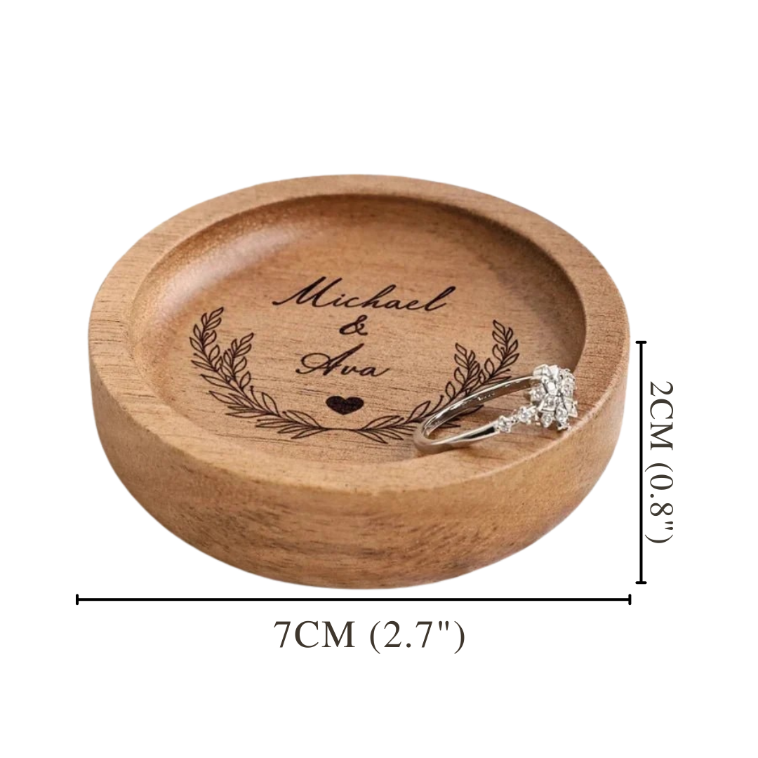 Personalised Wooden Engagement Ring Holder – Custom Ring Dish & Jewellery Tray for Her I'm Getting Married.