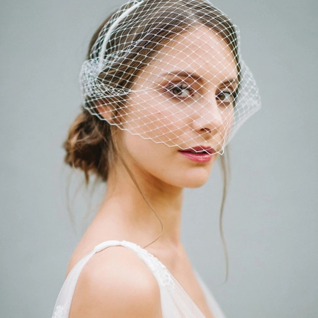 Charming Black & White Bridal Birdcage Veil Headband I'm Getting Married.