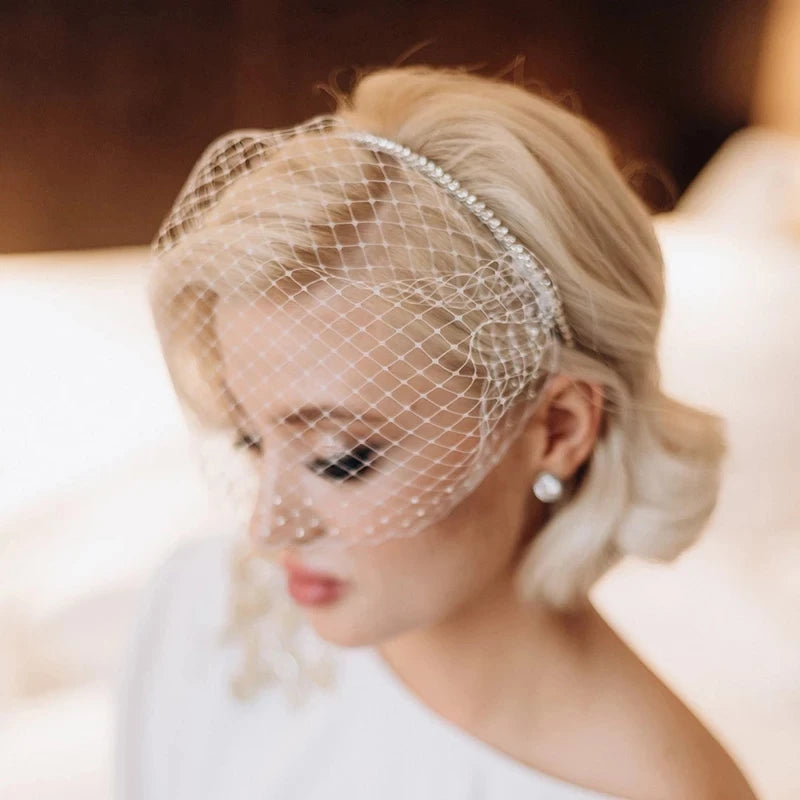 Charming Black & White Bridal Birdcage Veil Headband I'm Getting Married.