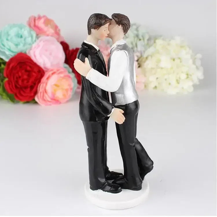 Bride and Groom Wedding Cake Toppers - Very Popular! I'm Getting Married.