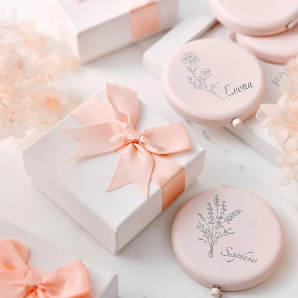 Personalised Bridal Compact Mirror I'm Getting Married.