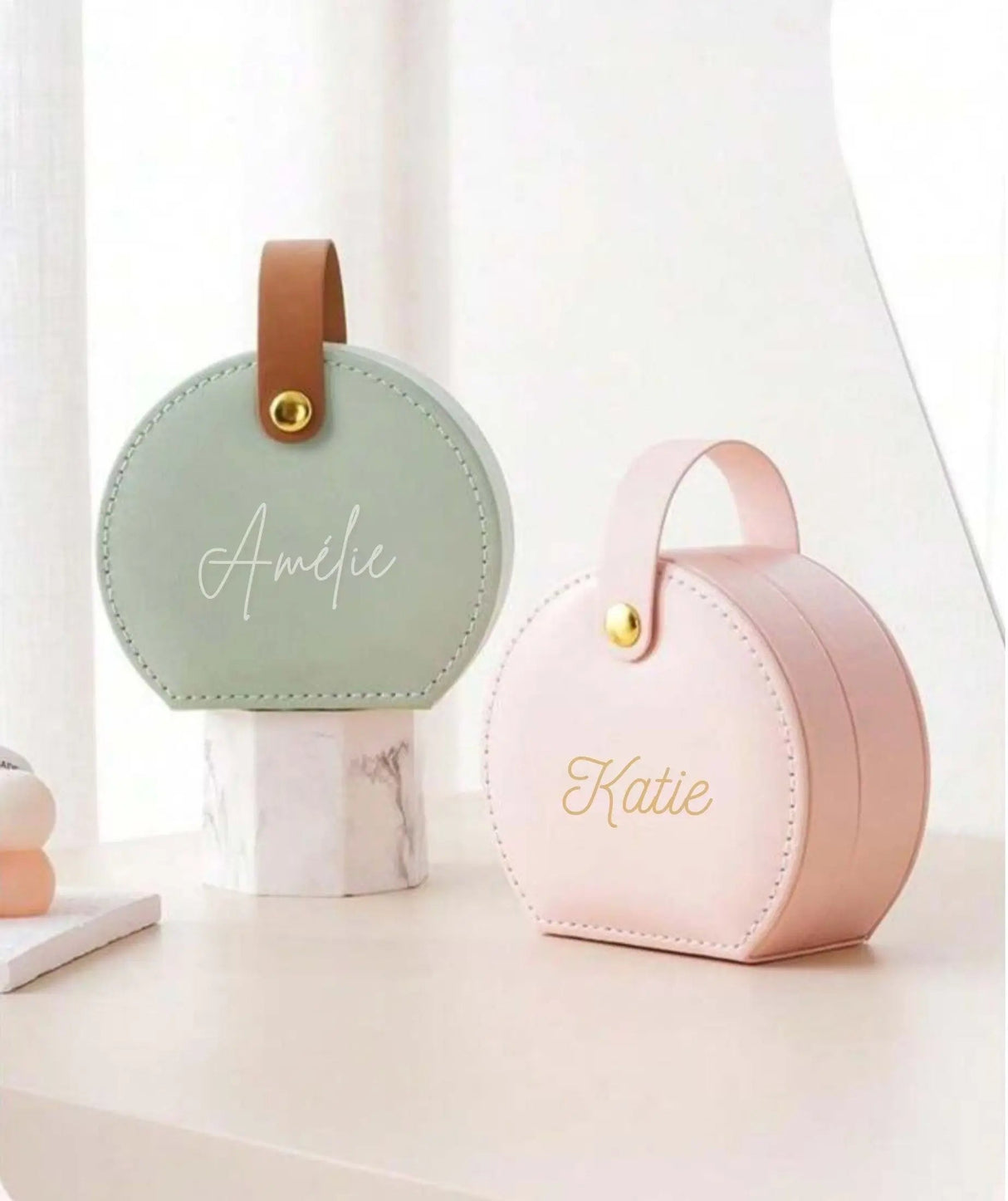 Personalised Jewellery Travel Case I'm Getting Married.