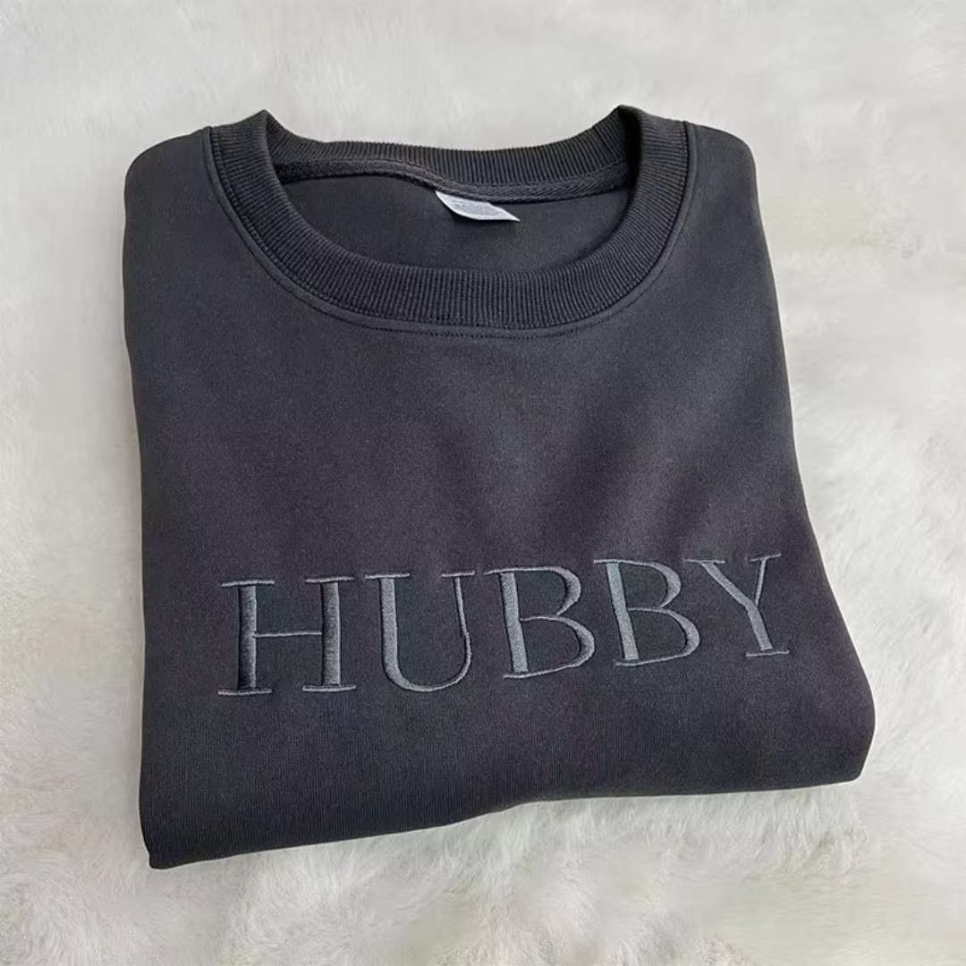 “Wifey & Hubby” Sweatshirt I'm Getting Married.