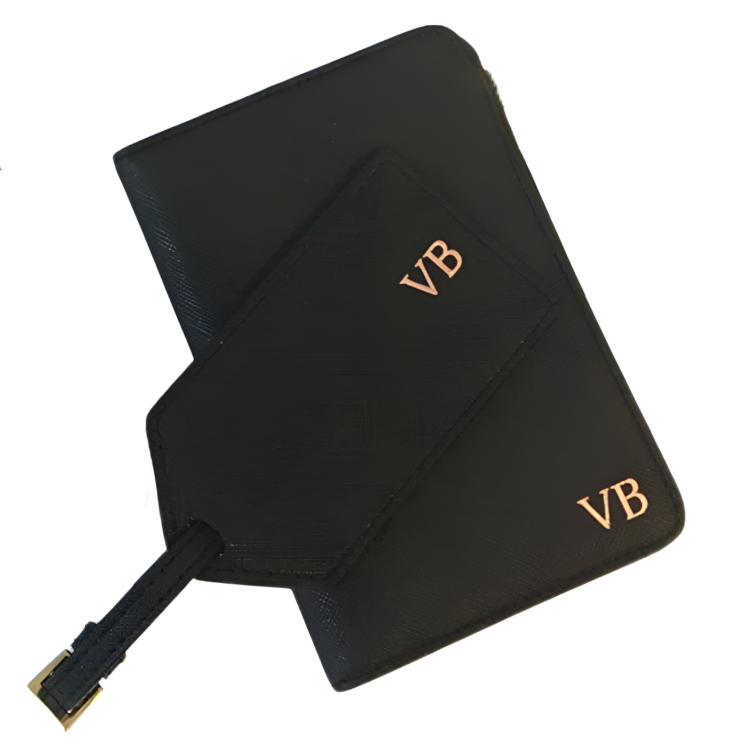 Personalised Mr & Mrs Passport Holder & Luggage Tag Set I'm Getting Married.