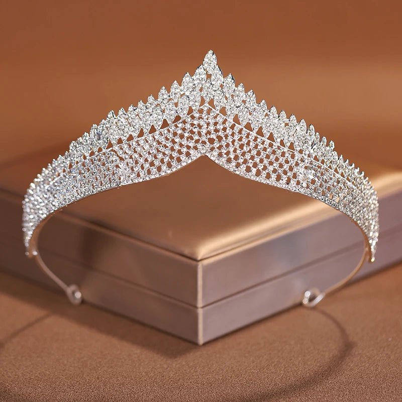Silver Bridal Tiara β Elegant Wedding & Special Occasion Crown I'm Getting Married.