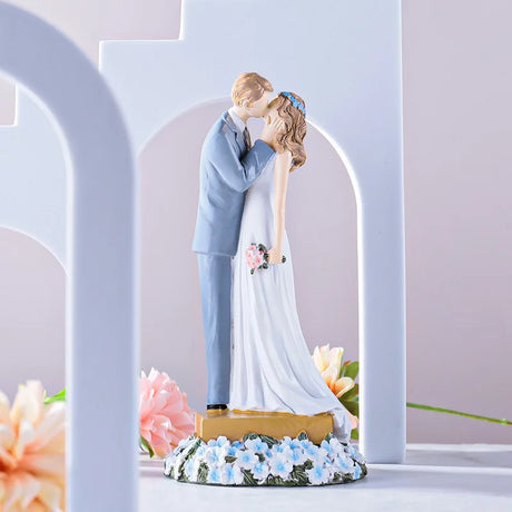Romantic Style Couple Cake Topper I'm Getting Married.