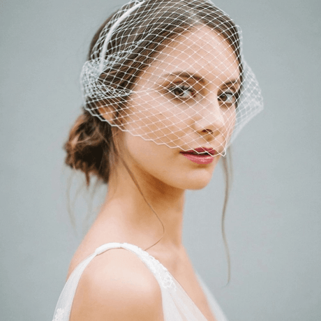 Charming Black & White Bridal Birdcage Veil Headband - I'm Getting Married