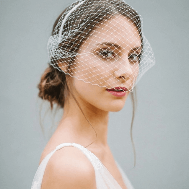 Charming Black & White Bridal Birdcage Veil Headband - I'm Getting Married
