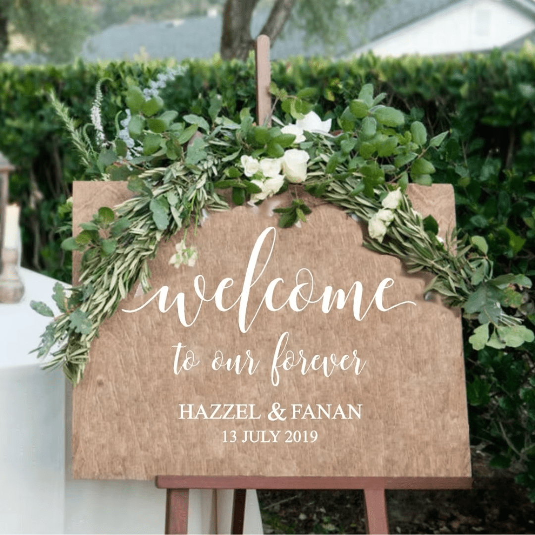 Personalised Vinyl Wedding Welcome Sticker Decal - I'm Getting Married